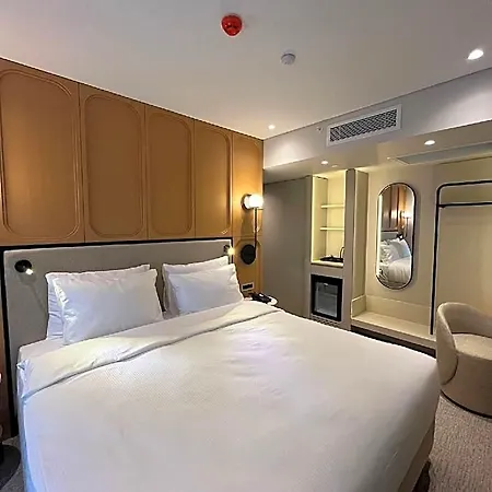 Lunet Old Hotel